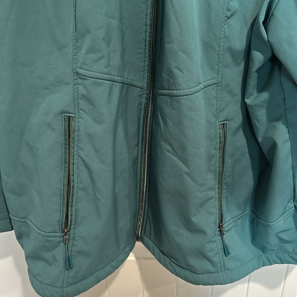 Turquoise winter jacket - Picture 2 of 5